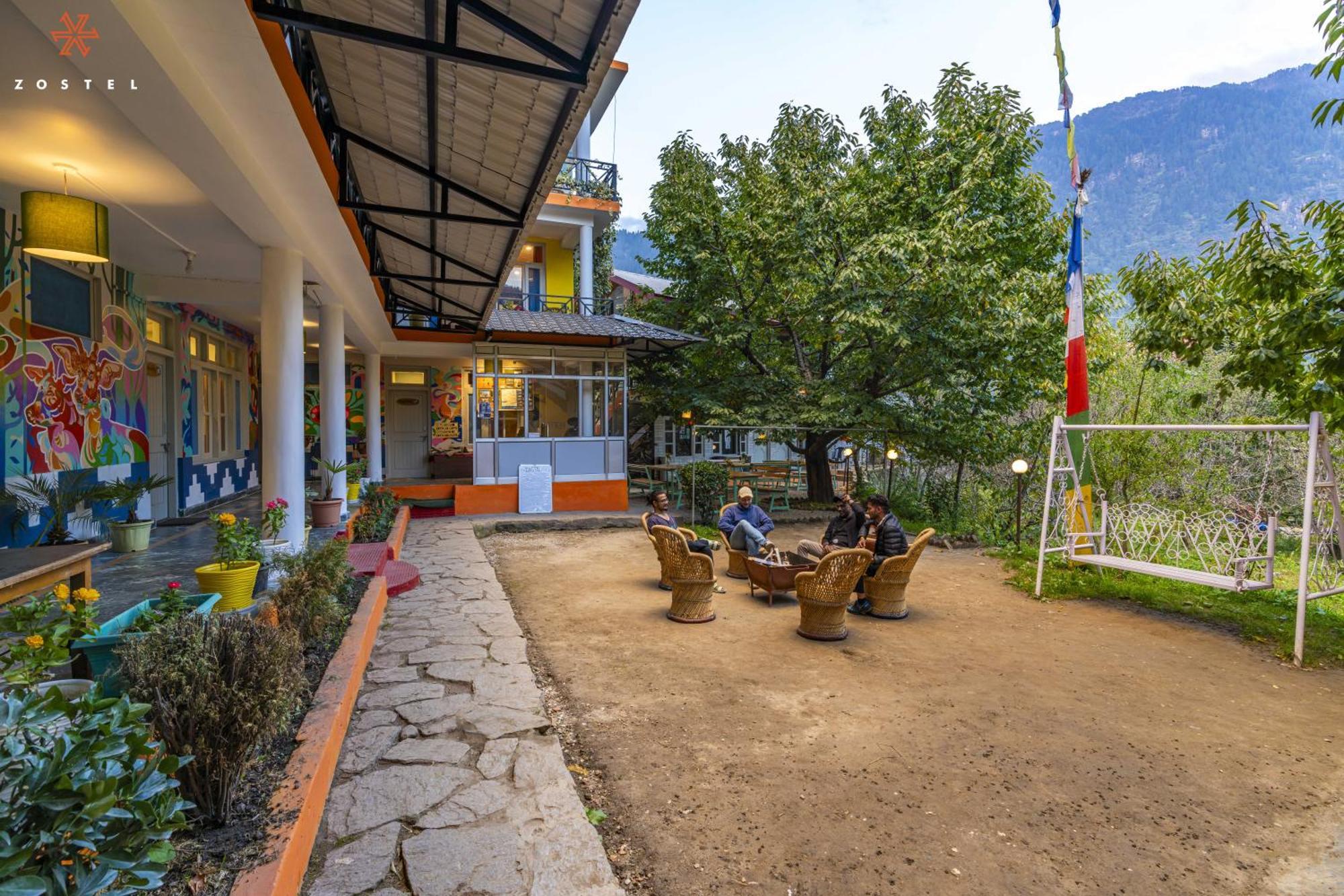 Zostel Old Manali Pansiyon Dış mekan fotoğraf